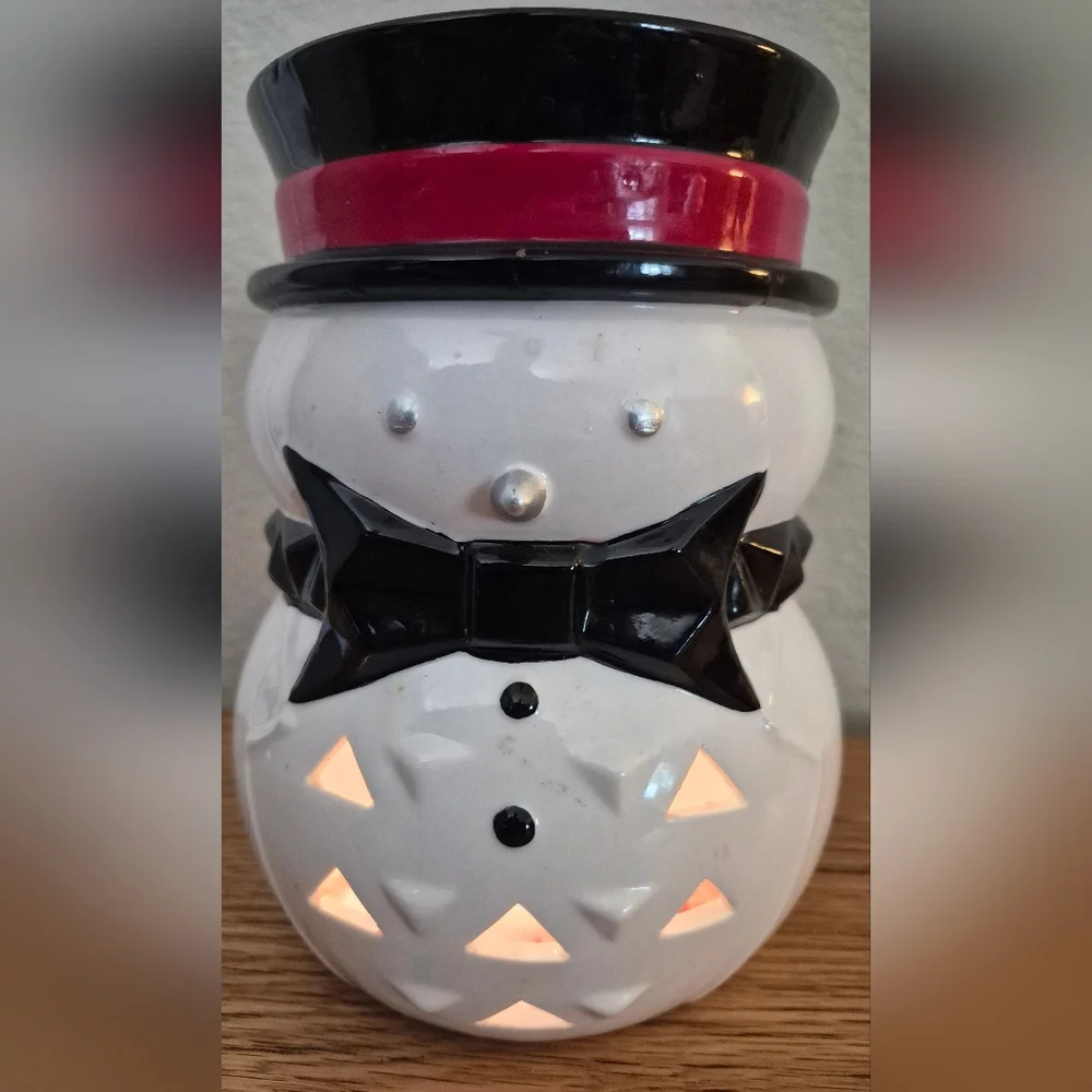 Yankee Candle Jackfrost Melt Cup Warmer Snowman w/LED & Timer 7.5 Inches Tall